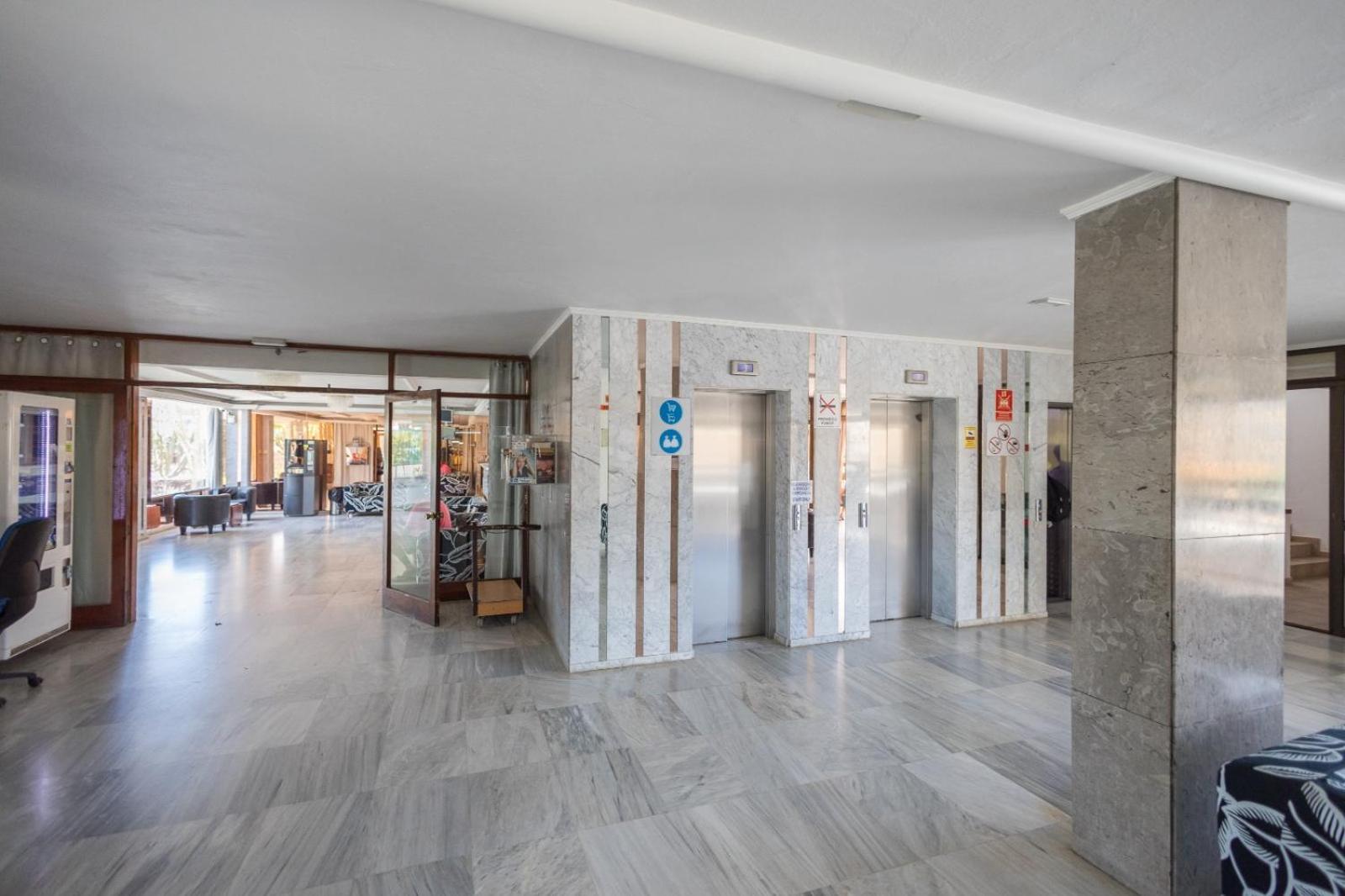 Lightbooking Las Arenas Playa Del Ingles ลาสปัลมาส เด กรานคานาเรีย ภายนอก รูปภาพ
